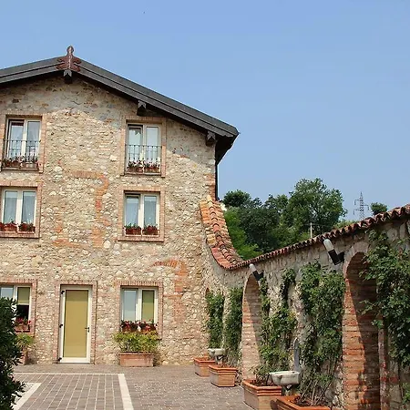 Cascina Paradiso Del Garda * Lonato