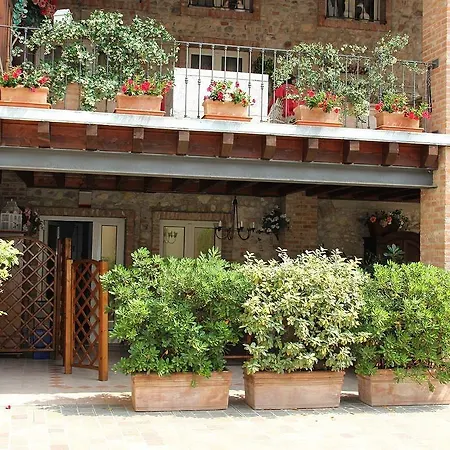 Cascina Paradiso Del Garda * Lonato